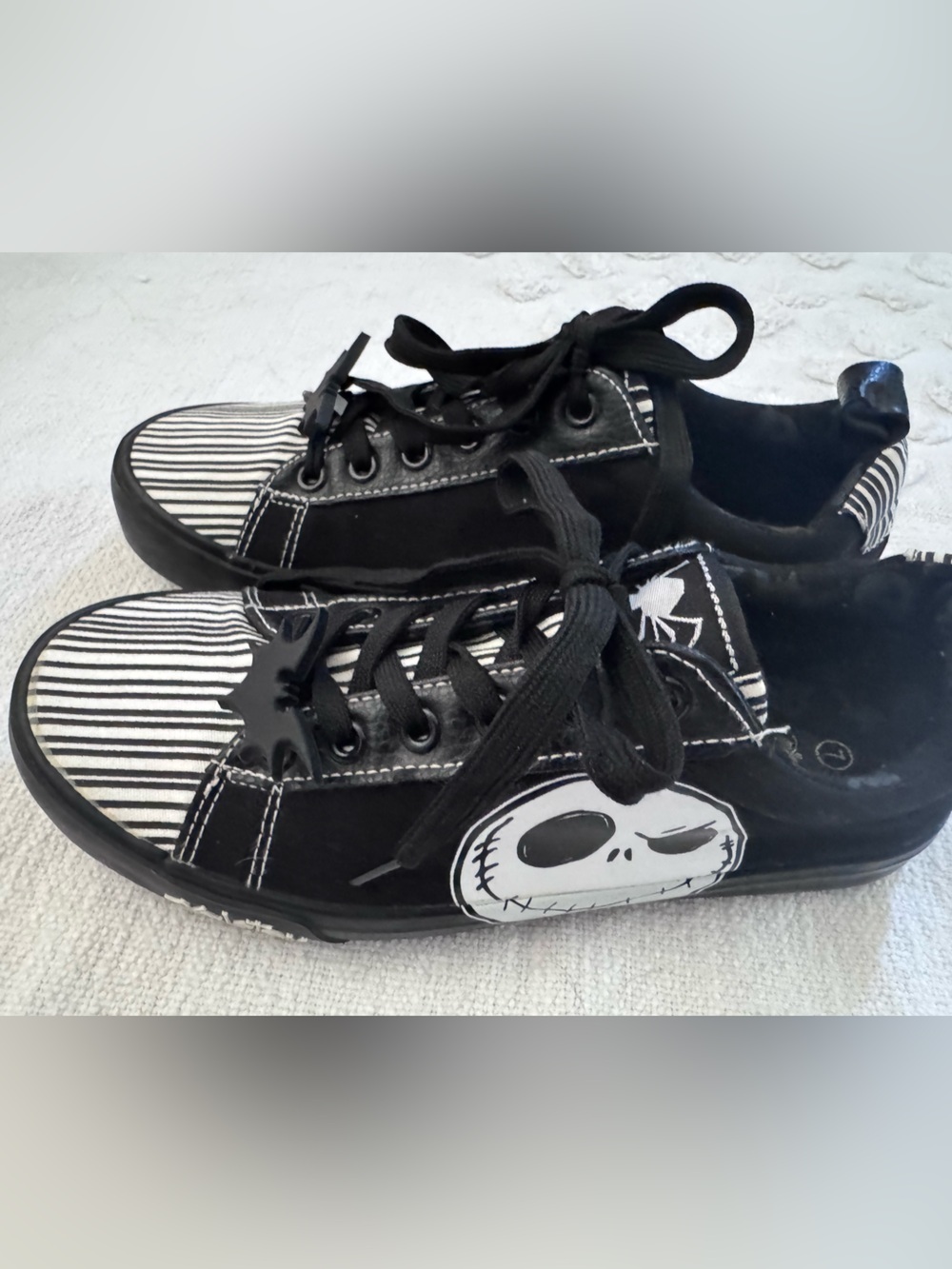 GroundUp Tim Burtons Nightmare Before Christmas SZ 7 sneakers
